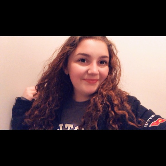 Meet your Posher, Allie - Picture 1 of 1